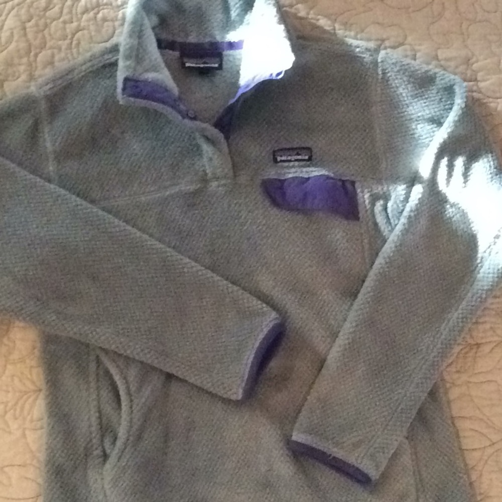 Patagonia fleece pullover, ladies size Medium.